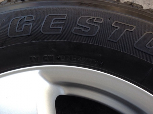 ขายล้อแม็ก all new isuzu d-max ขอบ 17 พร้อมยางปี12 ราคาถูกๆ