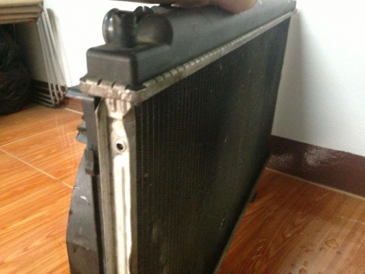 ขายหม้อน้ำรถยนต์พร้อมพัดลม