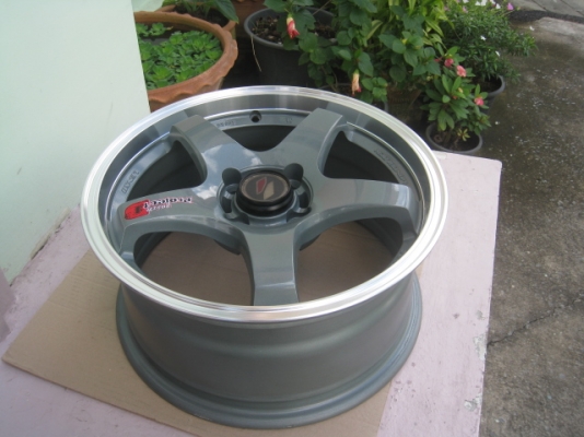 ขายล้อแม็ก Lenso project-D 15"x7" et38 4รู100 สีเทาขอบเงา สนใจติดต่อเล็กคลองสามครับ (081-3747940)