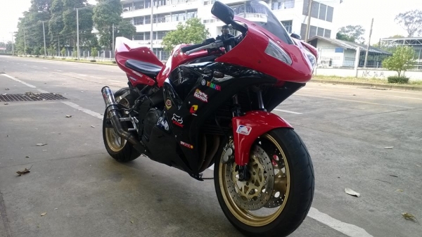 fzr1000 หาแลก