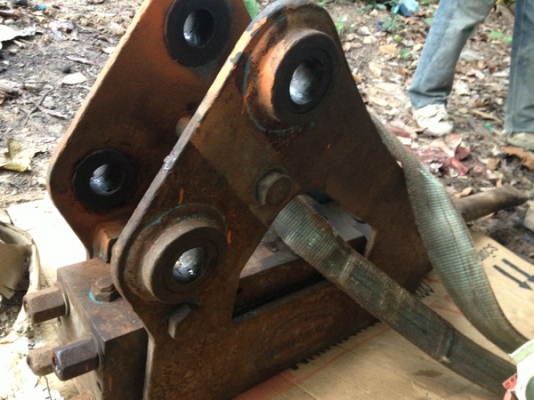 ขายหัวแย๊ก หัวเจาะกระแทกใส่รถขุด pc20-40 สภาพเดิมๆสวยๆ ขายหัวแย๊ก หัวเจาะกระแทกใส่รถขุด pc20-40 สภาพเดิมๆสวยๆ