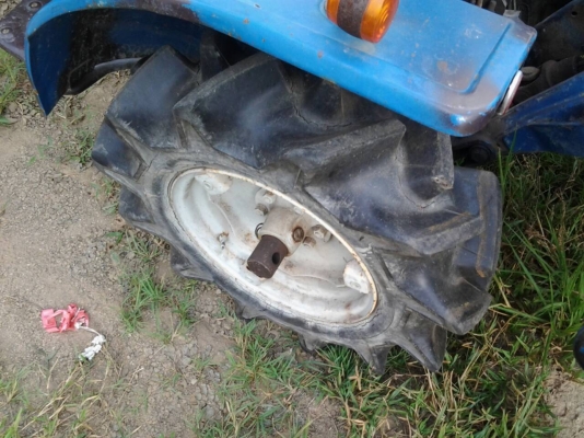 ขายรถไถพรวนดิน