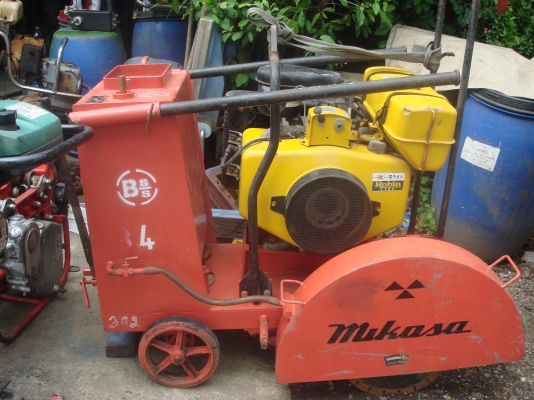 รถขนย้ายสินค้าเกษตร เครื่องอัดฉีดดีเซล เครื่องตัดถนน วินซ์เครื่อง