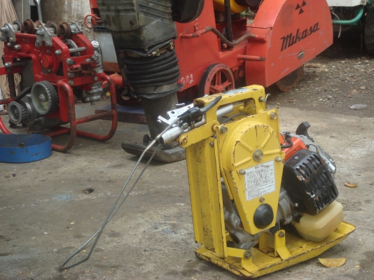 รถขนย้ายสินค้าเกษตร เครื่องอัดฉีดดีเซล เครื่องตัดถนน วินซ์เครื่อง