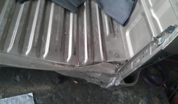 ขายกะบะวีโก้สี่ประตู4500 ขายกะบะวีโก้สี่ประตู4500