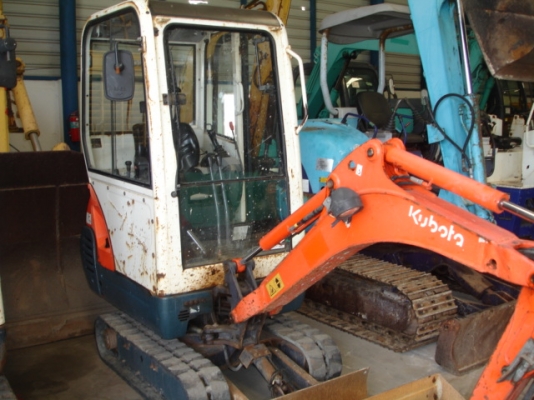 รถขุด Kubota รุ่น: KX36-3 ซีเรียล:563360 ปี:2006 สต๊อกเรา นำเข้ายุโรป