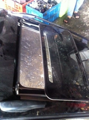 จำหน่ายหลังคา Sunroof ทุกรุ่น ทั้งตรงรุ่น และแปลลงใส่ สินค้านำเข้าจากญี่ปุ่น รับประกันสินค้า 1 ปี ราคาเซียงกง จำหน่ายหลังคา Sunroof ทุกรุ่น ทั้งตรงรุ่น และแปลลงใส่ สินค้านำเข้าจากญี่ปุ่น รับประกันสินค้า 1 ปี ราคาเซียงกง