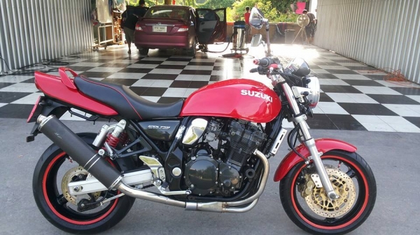 ขายอีกครั้งหลังจากเพื่อนลงขายให้ ขายอินน่าซูม่าสะเป็กนอก EU ไมล์ 240 จากราคา 89000 เหลือ 85000 ยังต่อรองได้อีก