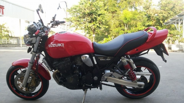 ขายอีกครั้งหลังจากเพื่อนลงขายให้ ขายอินน่าซูม่าสะเป็กนอก EU ไมล์ 240 จากราคา 89000 เหลือ 85000 ยังต่อรองได้อีก