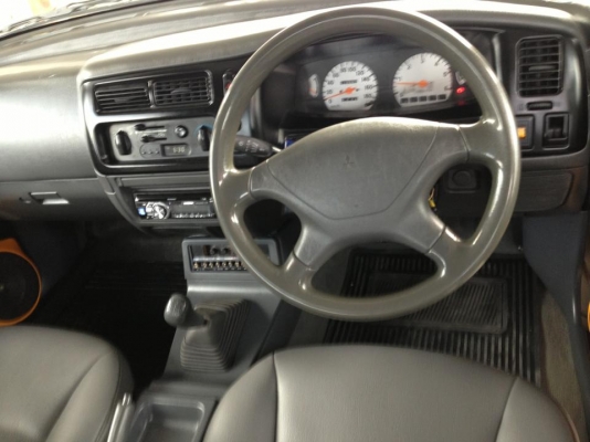 ขายรถซิ่งเครื่องเสียงเป็นแสน Misu Stada ปี 2005