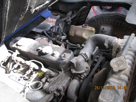 ขาย ISUZU 6 ล้อดั้มเกษตร เครื่อง 4BEI 110 แรง ฝาดำ ยาว4.5m  น็อต 5 รู ล้อ 16