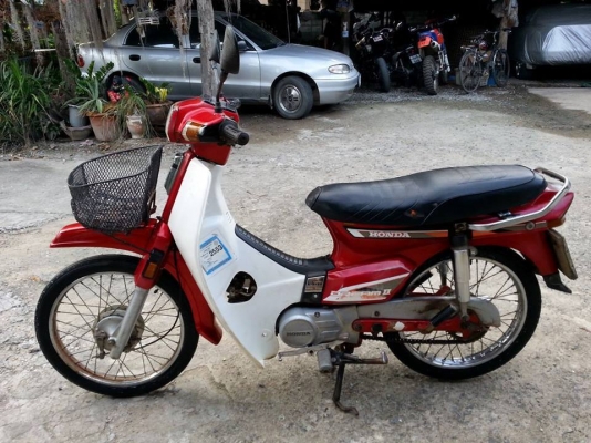 ดรีมคุรุสีแดง มีทะเบียนพร้อมชุดโอน ตามสภาพ  ส่งทั่วประเทศ