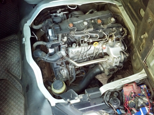 2007 TOYOTA, COMMUTER 2.5 D4D  835000  ครื่องเสียงชุดใหญ่ รถไม่เคยอุบัติเหตุ ชุดเเต่งรอบคัน