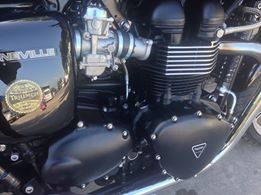 ขาย triumph Bonneville 900cc ปี2011 รถศูนย์ ขาย triumph Bonneville 900cc ปี2011 รถศูนย์