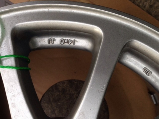 ขายล้อแม็ก toyota vios ขอบ 14 ตัวเก่าสภาพ สวยๆ