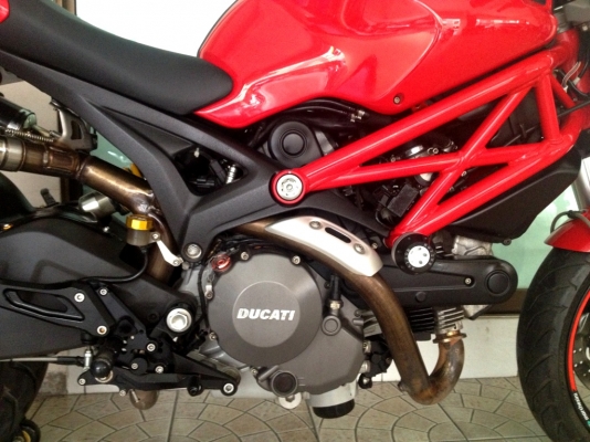 ขาย DUCATI  Monster696 สภาพหล่อๆ ของแต่งเพียบ ราคา 259000 บาท (รับแลก/รับเทริ์น)