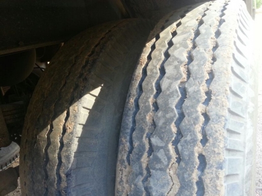 รถฮีโน่ 10 ล้อดั้ม 380 แรงม้า ปี 55 ( ขายแม่ , ลูก ) ( วิ่ง 12x,xxx กม. ) สนใจติดต่อ 081 - 6079515 รถฮีโน่ 10 ล้อดั้ม 380 แรงม้า ปี 55 ( ขายแม่ , ลูก ) ( วิ่ง 12x,xxx กม. ) สนใจติดต่อ 081 - 6079515