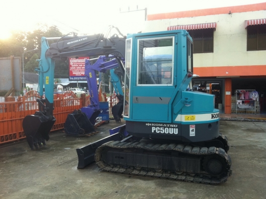 ขาย KOMATSU PC50UU-1 มีเก๋ง ขาย KOMATSU PC50UU-1 มีเก๋ง