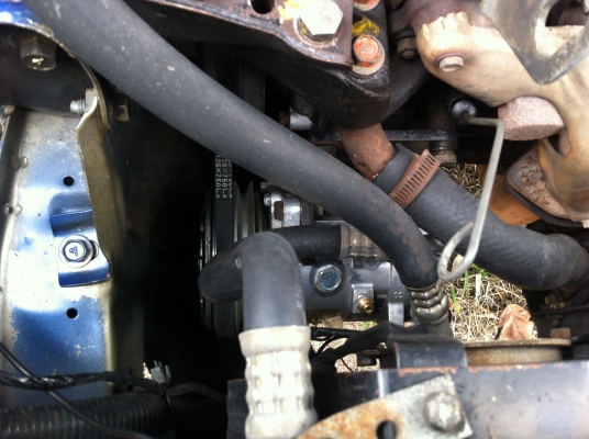 ซันนี่ปี93 เดิมๆสภาพดีมาก คอมใหม่แอร์หนาว พร้อมใช้ ราคาสุดคุ้ม ภาษี57