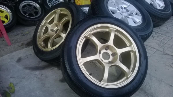 ขายล้อขอบ17พร้อมยาง 1คู่ 6500