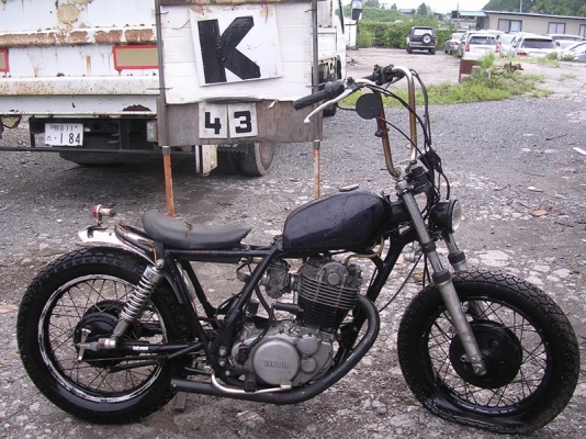 ขายsr400  อินวอย์ชื่อคนซื้อครับ 36000