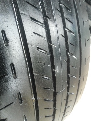 ขายยาง205/70/15 ปี12/3เส้นปี11/1เส้น BRIDGESTONE DURAVIS R611 1 ชุด