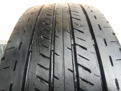 ขายยาง205/70/15 ปี12/3เส้นปี11/1เส้น BRIDGESTONE DURAVIS R611 1 ชุด