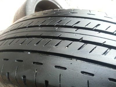 ขายยาง205/70/15 ปี12/3เส้นปี11/1เส้น BRIDGESTONE DURAVIS R611 1 ชุด