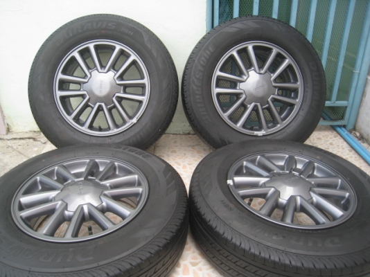 ขายล้อแม็ก All new Isuzu d-max สีรมดำ ป้ายแดง 16"x6.5" et41 6รู139.7 +ยาง Bridgestone duravis 215/70r16 ยางผลิตสัปดาห์ที่ 7-1 เส้น, 8-3 เส้น ปี13 ตุ่มที่หน้ายางมีอยู่ทุกเส้นใช้ 5xx km ขายทั้งชุด 16,900 บาทครับ สนใจติดต่อเล็กคลองสาม (081-3747940)