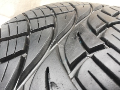 ขายยาง(เศษยาง)235/55/18 ปี 1712 NITTO NT420 1 เส้น