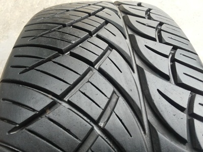 ขายยาง(เศษยาง)235/55/18 ปี 1712 NITTO NT420 1 เส้น