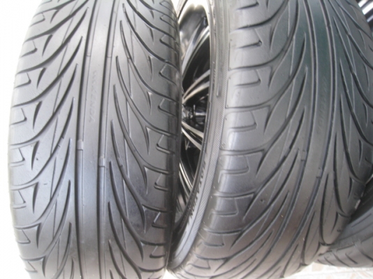 ขายล้อแม็กมือสอง dp 17"x7.5" et40 5 รู 114.3 สีดำหน้าเงา + ยางผลิตสัปดาห์ที่ 10 ปี 10  สนใจติดต่อเล็กคลองสาม (081-3747940)