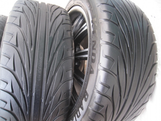 ขายล้อแม็กมือสอง dp 17"x7.5" et40 5 รู 114.3 สีดำหน้าเงา + ยางผลิตสัปดาห์ที่ 10 ปี 10  สนใจติดต่อเล็กคลองสาม (081-3747940)