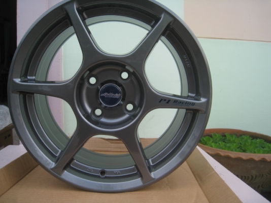 ขายล้อแม็กใหม่ buddy club p1 ไม่เคยใช้งาน 15"x6.5" et36 4 รู 100 สีเทาเมทัลลิค พร้อมจุ๊ปเรย์ 1 ชุด ขายทั้งชุด 8,700 บาท สนใจติดต่อเล็กคลองสามครับ (081-3747940)