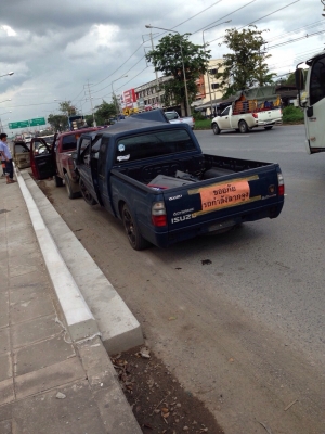 อีซูซุดราก้อนอายแคป เครื่อง2500 ปี2002 อีซูซุดราก้อนอายแคป เครื่อง2500 ปี2002