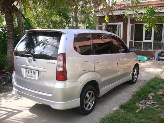 ขายรถครอบครัว TOYOTA AVANZA 1.3 S ตัวTOP Airbag ABS เกียร์ออโต้ ปี2005 สีบรอนซ์ ติดแก๊สหัวฉีด LPG
