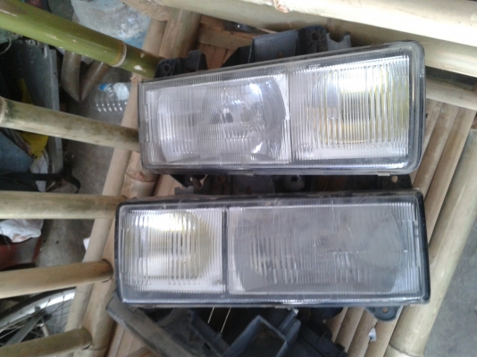 ไฟหน้าหวานๆ ร๊อกกี้ ROCKY 1 คู่