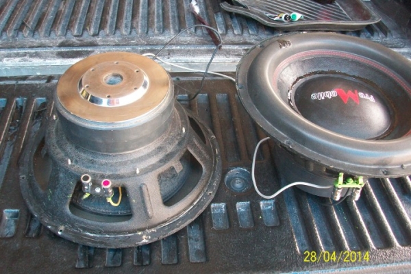 ขายซับ 12 พร้อมตู้