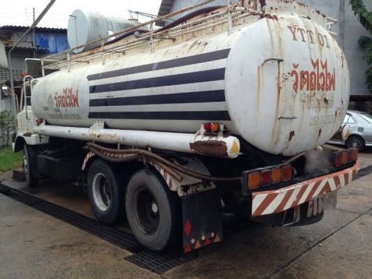 รถฮีโน่ 10 ล้อ ( รถน้ำมัน ) KT920 เปลื่ยนเครื่อง 187 แรงม้า. สนใจติดต่อ 081 - 6079515 รถฮีโน่ 10 ล้อ ( รถน้ำมัน ) KT920 เปลื่ยนเครื่อง 187 แรงม้า. สนใจติดต่อ 081 - 6079515