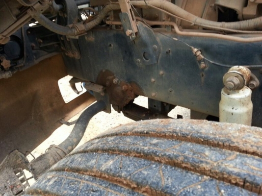 รถฮีโน่ 10 ล้อ ( รถน้ำมัน ) KT920 เปลื่ยนเครื่อง 187 แรงม้า. สนใจติดต่อ 081 - 6079515 รถฮีโน่ 10 ล้อ ( รถน้ำมัน ) KT920 เปลื่ยนเครื่อง 187 แรงม้า. สนใจติดต่อ 081 - 6079515