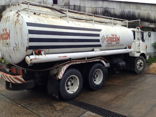 รถฮีโน่ 10 ล้อ ( รถน้ำมัน ) KT920 เปลื่ยนเครื่อง 187 แรงม้า. สนใจติดต่อ 081 - 6079515 รถฮีโน่ 10 ล้อ ( รถน้ำมัน ) KT920 เปลื่ยนเครื่อง 187 แรงม้า. สนใจติดต่อ 081 - 6079515