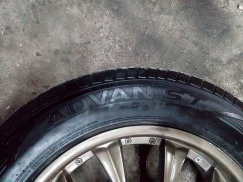 ขายแม็ก 18" 5รู114 พร้อมยาง(สภาพ 90\%) YOKOHAMA ADVAN 235/60/18
