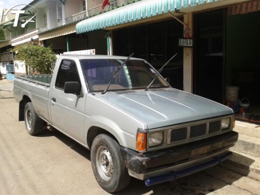 ขายรถกระบะNissan Big M 2.5TDค่ะ