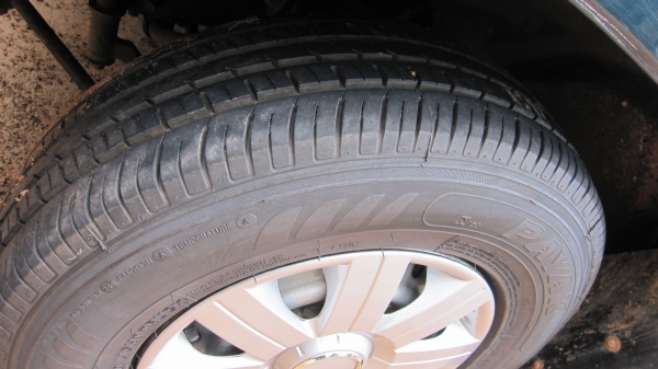 ขายกระนิสสันบิ๊กเอ็มตอนเดียว เครื่องฝาแดงละเอียดสภาพพร้อมใช้งานเครื่องดีไม่ไอไม่จาม+แอร์เย็นจนหนาว+เทปชีดี+ยางดี4เส้น+เสริมแหนบพร้อมบรรทุกงาน+ศูนย์ดีช่วงล่างแน่นปึก+คอกกระบะพร้อมบรรทุก+ภาษีปี57+เอกสารพร้อมโอน....ขาย98000บาทต่อรองได้นิดน่อยรถยุอำนาจเจริญมา