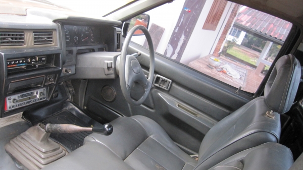 ขายกระนิสสันบิ๊กเอ็มตอนเดียว เครื่องฝาแดงละเอียดสภาพพร้อมใช้งานเครื่องดีไม่ไอไม่จาม+แอร์เย็นจนหนาว+เทปชีดี+ยางดี4เส้น+เสริมแหนบพร้อมบรรทุกงาน+ศูนย์ดีช่วงล่างแน่นปึก+คอกกระบะพร้อมบรรทุก+ภาษีปี57+เอกสารพร้อมโอน....ขาย98000บาทต่อรองได้นิดน่อยรถยุอำนาจเจริญมา