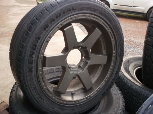 ขายแม็กพร้อมยางมีคู่เดียวครับพี่ฝากขายครับ