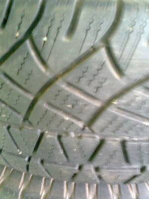 มิชลิน 245-70-16 ดอกสวย  ชุดละ2500มี3ชุด(ลงราคาผิดครับ)