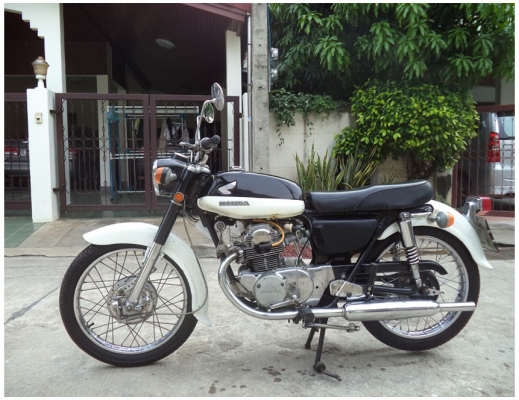 ------- Honda CB175 รุ่นถังสองสี -------