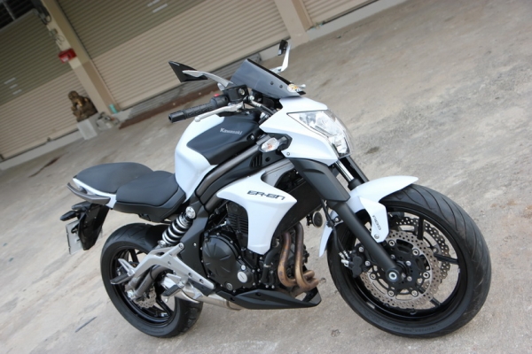 ขาย ER6N 650 ปี12 ทะเบียนพร้อมโอน สภาพป้ายแดง วิ่ง 1000 โลแท้ๆ