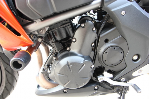 ขาย ER6N 650 ปี09 ทะเบียนพร้อมโอน เครื่องดี ท่อแต่ง